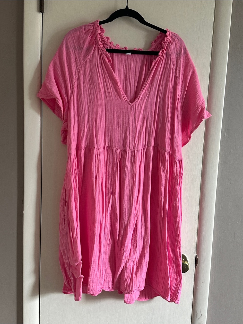 Old Navy Bright Pink V-Neck Flowing Tunic Dress